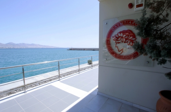 &Omicron;&Iota; &laquo;&Pi;&Omicron;&Upsilon;&Theta;&Epsilon;&Nu;&Alpha;&Delta;&Epsilon;&Sigma;&raquo; &Pi;&Alpha;&Rho;&Omicron;&Upsilon;&Sigma;&Iota;&Alpha;&Zeta;&Omicron;&Upsilon;&Nu; &Tau;&Omicron;&Nu; &Iota;&Sigma;&Omicron;&Lambda;&Omicron;&Gamma;&Iota;&Sigma;&Mu;&Omicron; &Tau;&Omicron;&Upsilon; &Gamma;&Alpha;&Upsilon;&Rho;&Omicron;&Upsilon; &Gamma;&Iota;&Alpha; &Tau;&Eta;&Nu; &Pi;&Epsilon;&Rho;&Iota;&Omicron;&Delta;&Omicron; 2016-2017 (&Alpha;&Sigma; &Epsilon;&Iota;&Nu;&Alpha;&Iota; &Kappa;&Alpha;&Lambda;&Alpha; &Tau;&Alpha; &Delta;&Alpha;&Nu;&Epsilon;&Iota;&Kappa;&Alpha;)